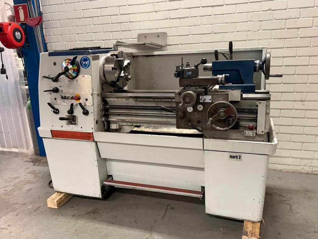 Colchester_Triumph_2000_Conventionele_draaibank_02